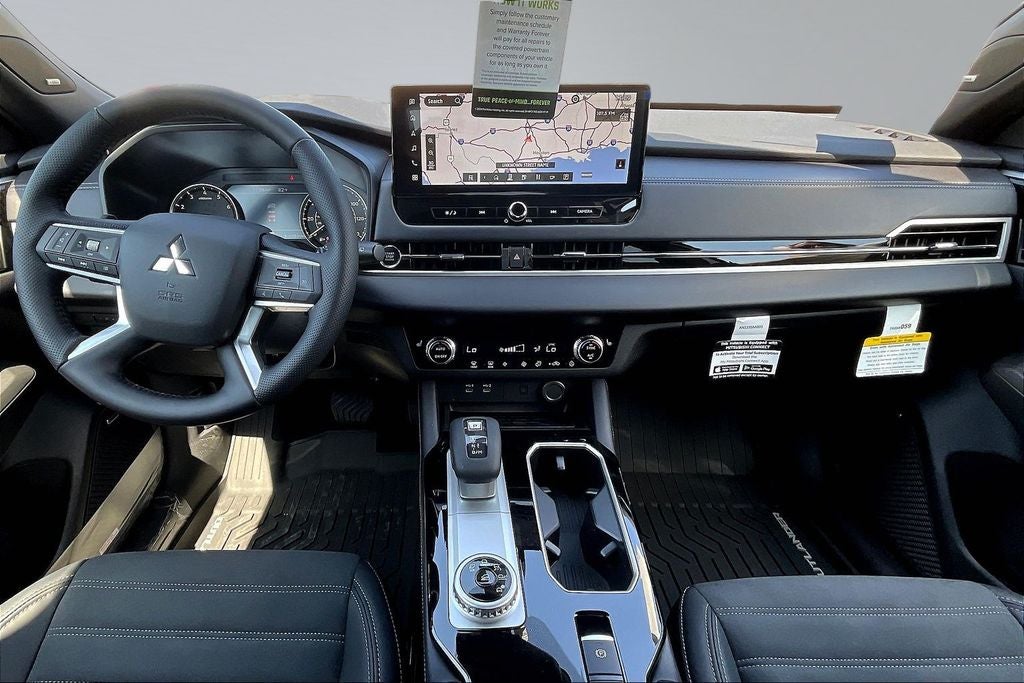 2026 Mitsubishi Outlander LE