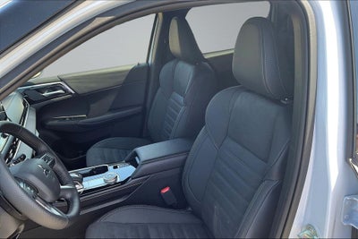 2026 Mitsubishi Outlander LE