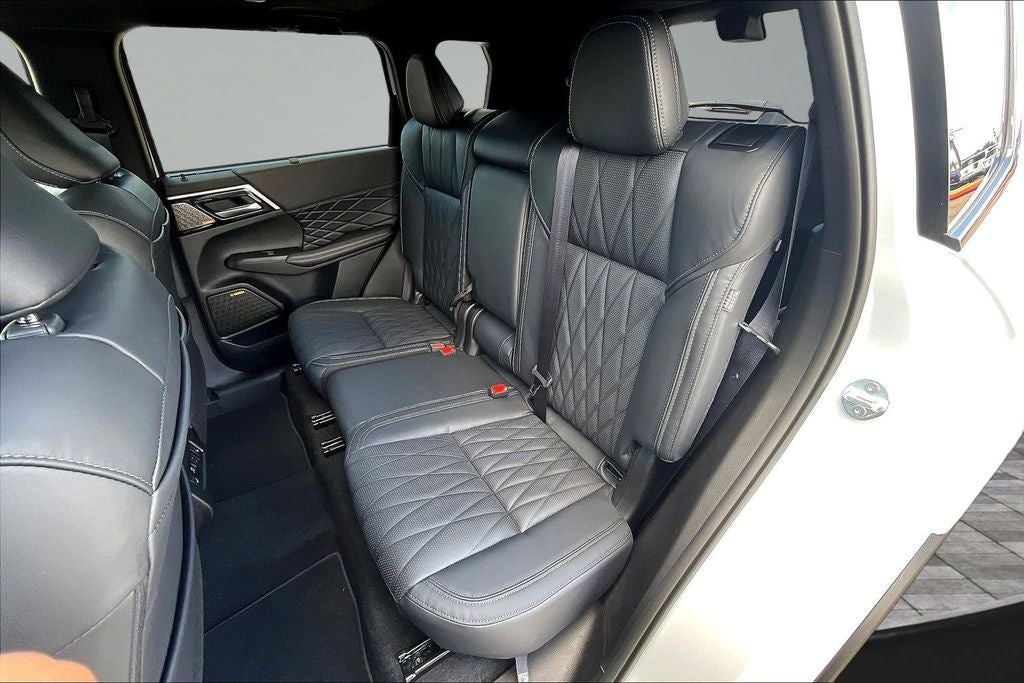 2026 Mitsubishi Outlander Black Edition