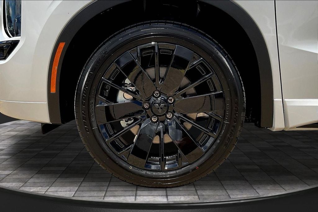 2026 Mitsubishi Outlander Black Edition