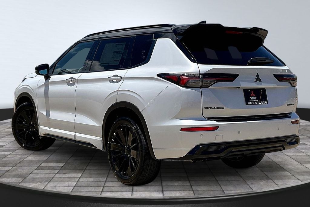 2026 Mitsubishi Outlander Black Edition