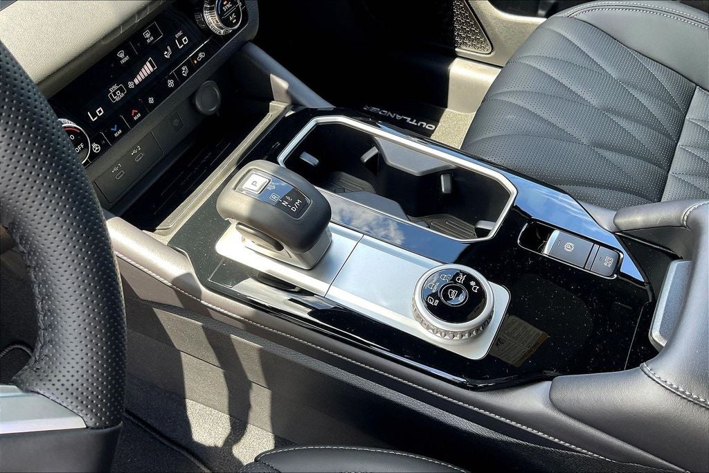 2026 Mitsubishi Outlander Black Edition