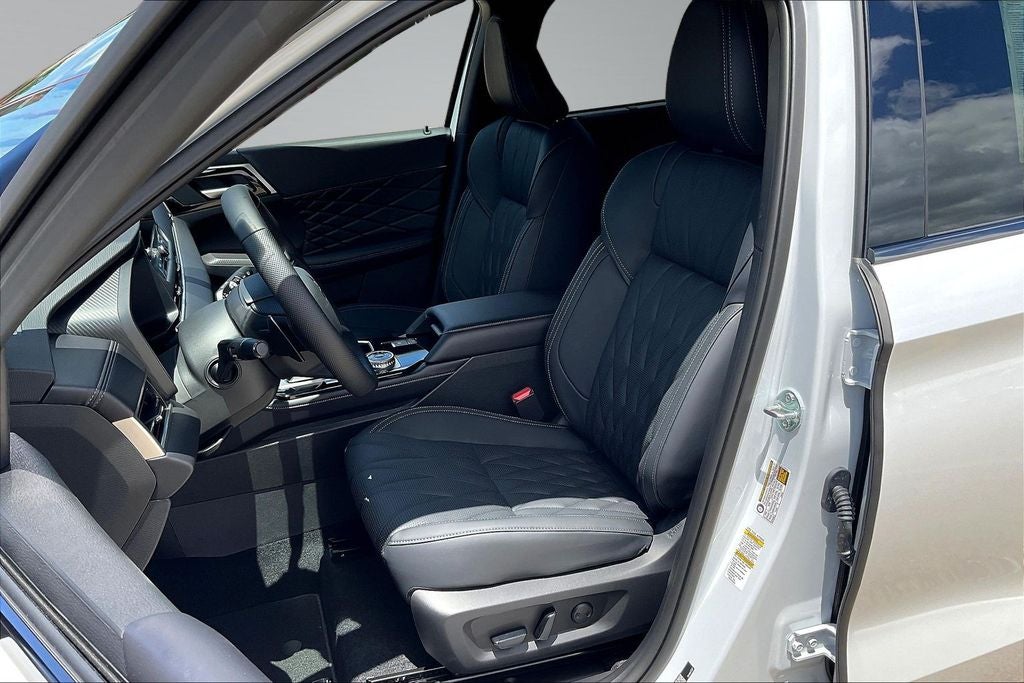 2026 Mitsubishi Outlander Black Edition