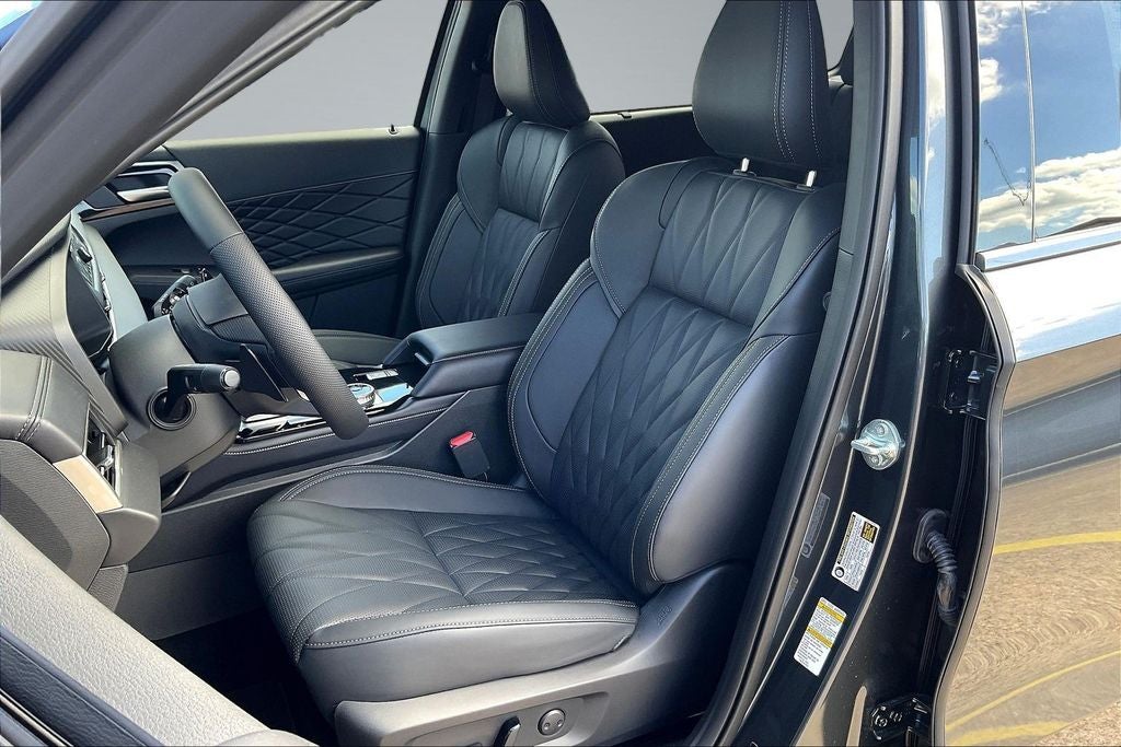 2026 Mitsubishi Outlander Black Edition