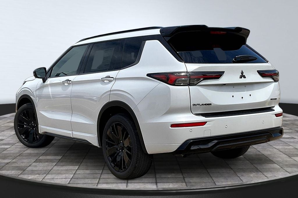 2026 Mitsubishi Outlander Black Edition
