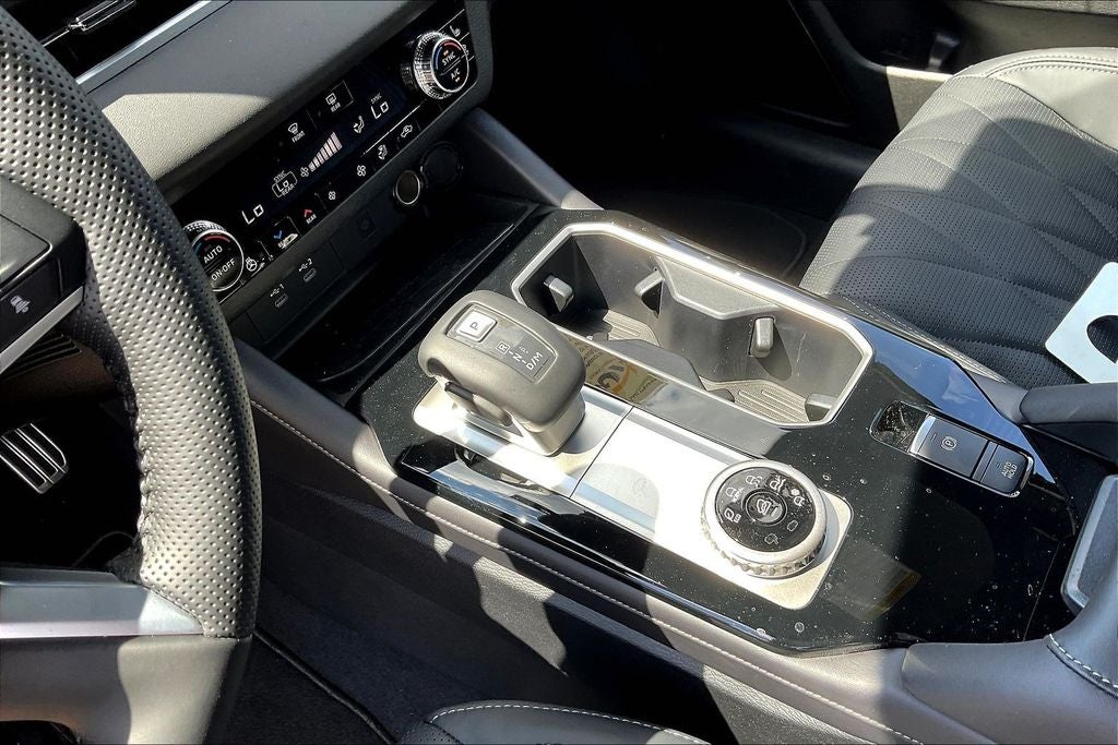 2026 Mitsubishi Outlander Black Edition