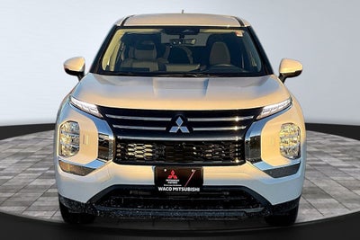 2026 Mitsubishi Outlander ES