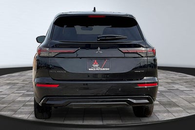 2026 Mitsubishi Outlander LE