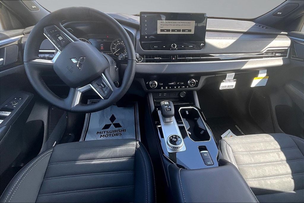 2026 Mitsubishi Outlander SE
