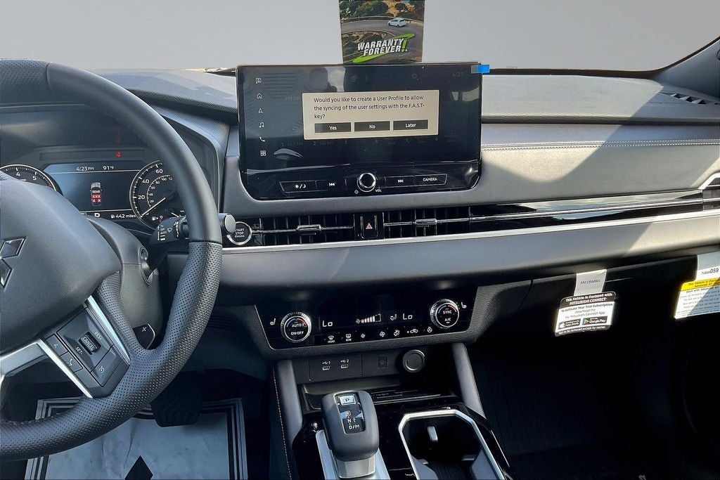 2026 Mitsubishi Outlander SE