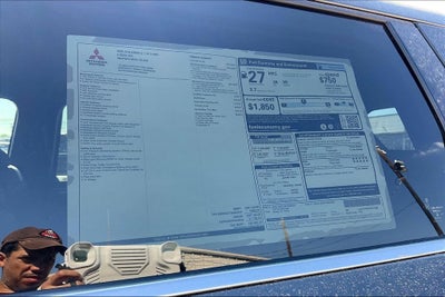 2026 Mitsubishi Outlander LE