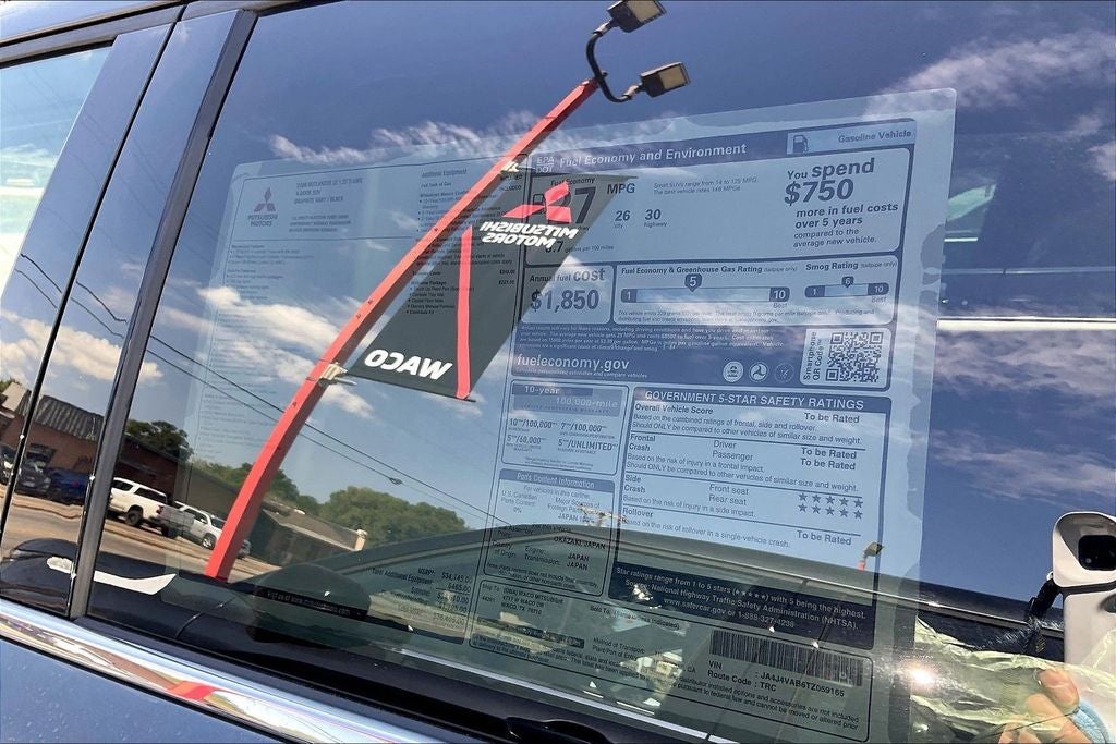 2026 Mitsubishi Outlander LE
