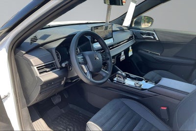 2026 Mitsubishi Outlander LE