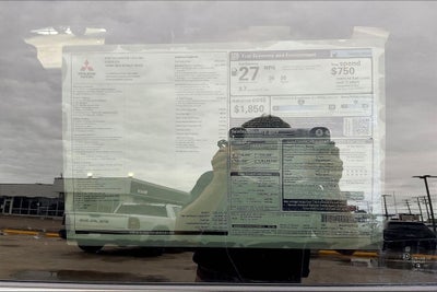 2026 Mitsubishi Outlander SE
