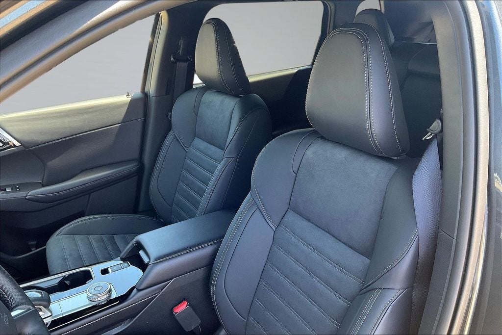 2026 Mitsubishi Outlander LE