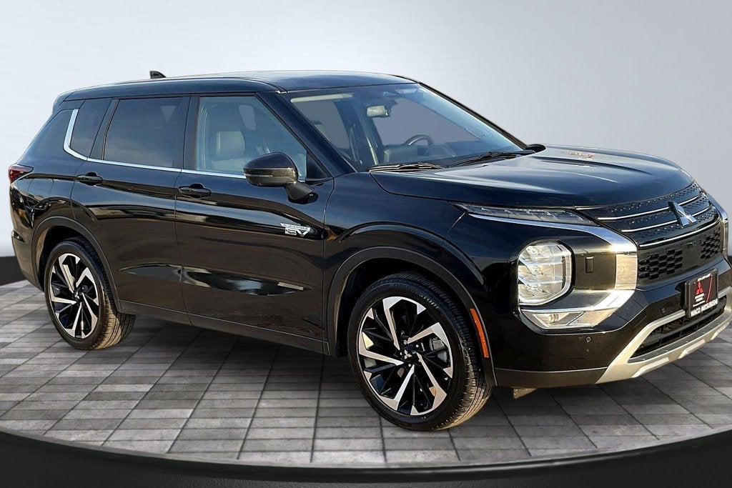 2025 Mitsubishi Outlander PHEV SE