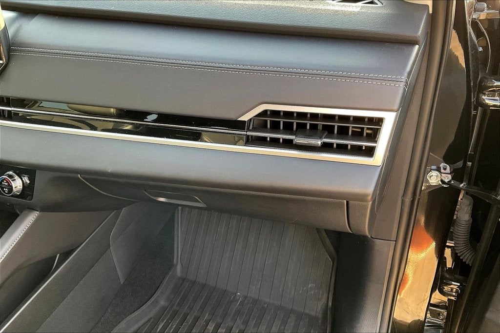 2025 Mitsubishi Outlander PHEV SE
