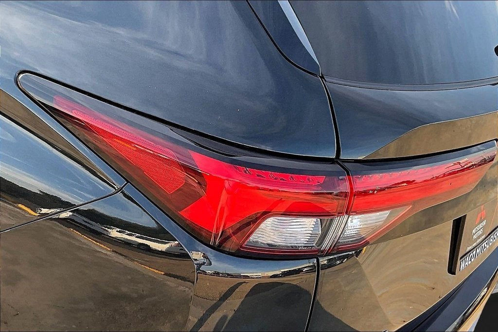 2025 Mitsubishi Outlander PHEV SE