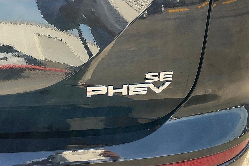 2025 Mitsubishi Outlander PHEV SE