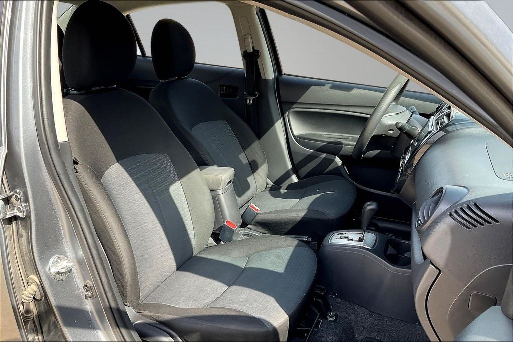 2022 Mitsubishi Mirage G4 ES