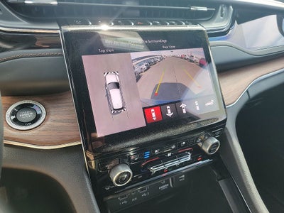 2023 Jeep Grand Cherokee Summit