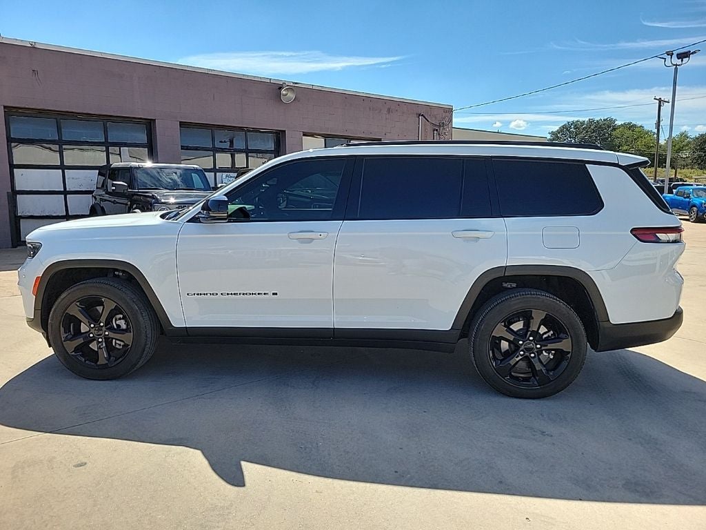 2022 Jeep Grand Cherokee L Altitude