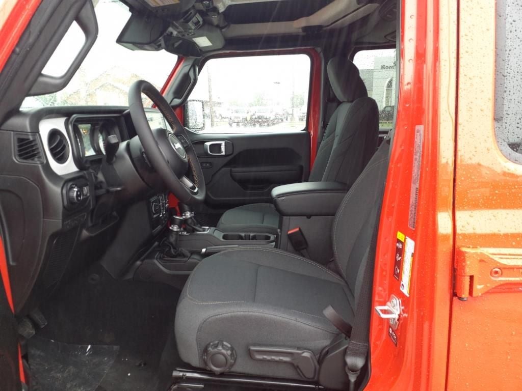 2024 Jeep Gladiator Sport