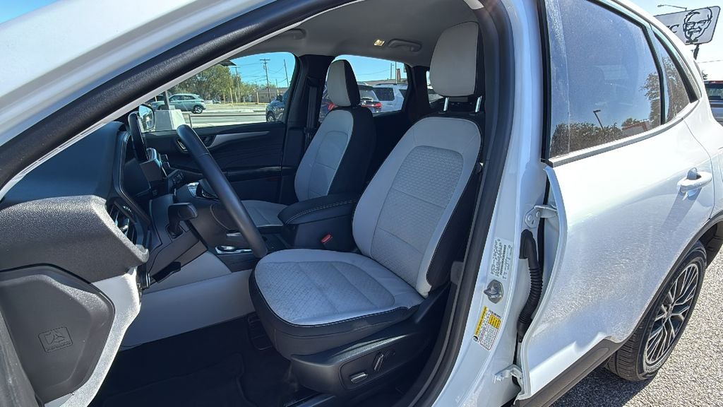 2023 Ford Escape Hybrid Active