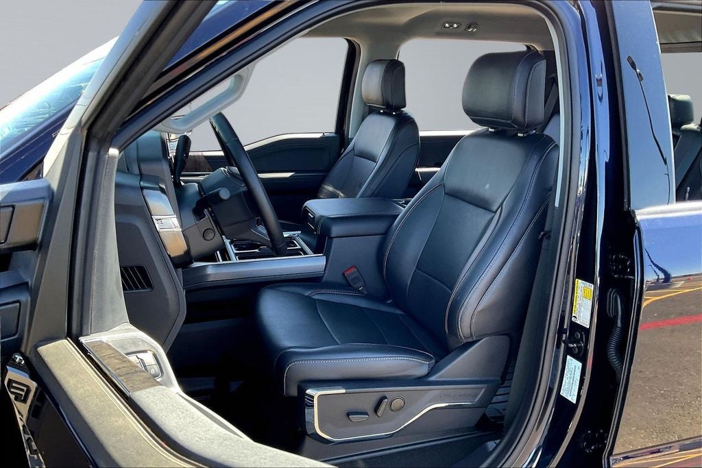 2024 Ford F-450SD Lariat DRW