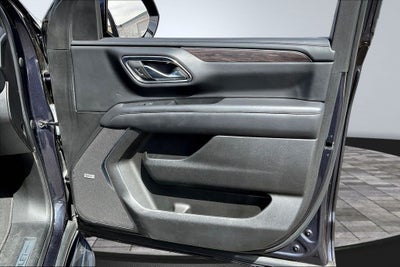 2023 Chevrolet Suburban LT