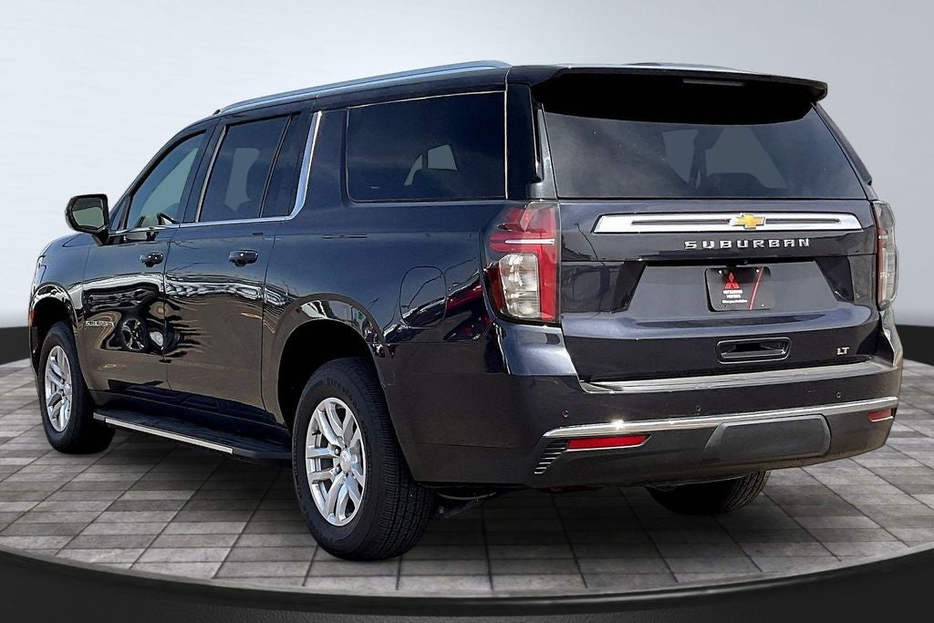 2023 Chevrolet Suburban LT