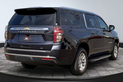 2023 Chevrolet Suburban LT