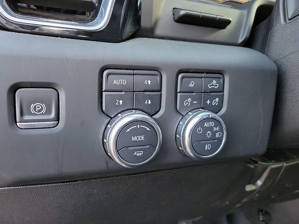 2024 GMC Sierra 3500HD Denali