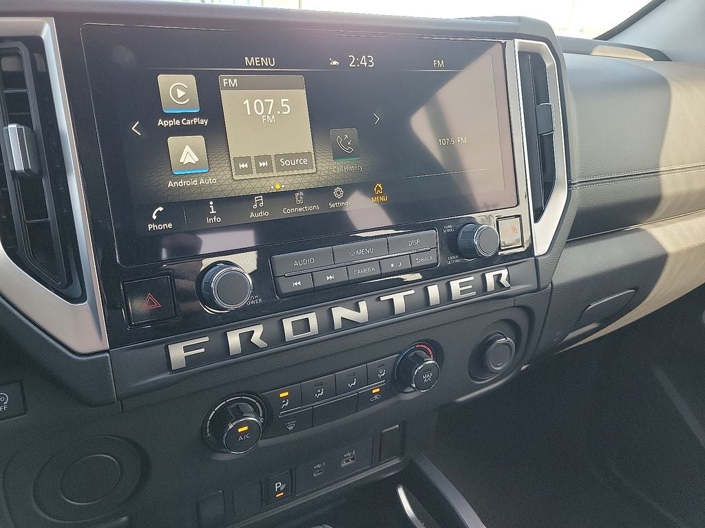 2025 Nissan Frontier SV