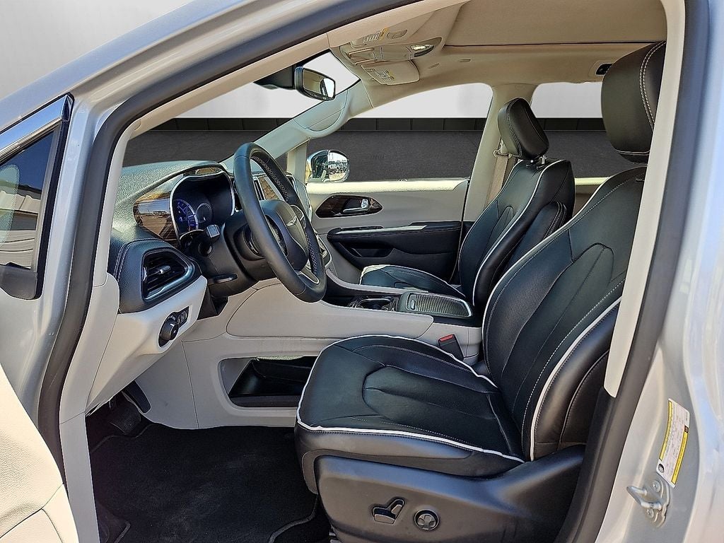 2023 Chrysler Pacifica Hybrid Limited