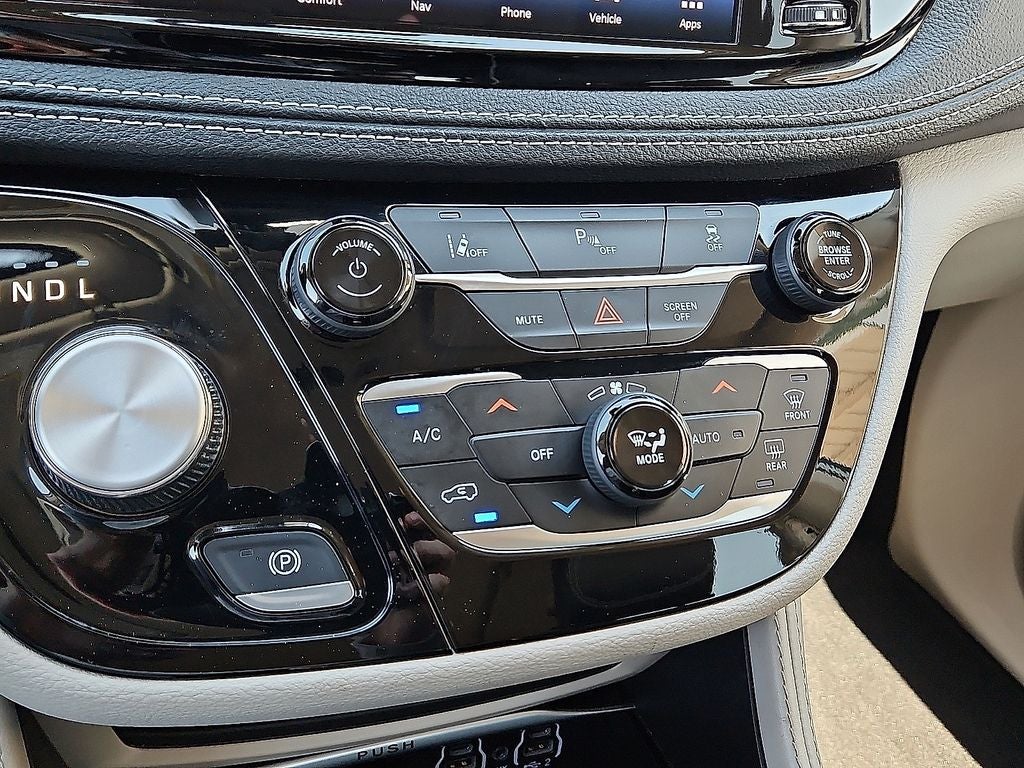 2023 Chrysler Pacifica Hybrid Limited