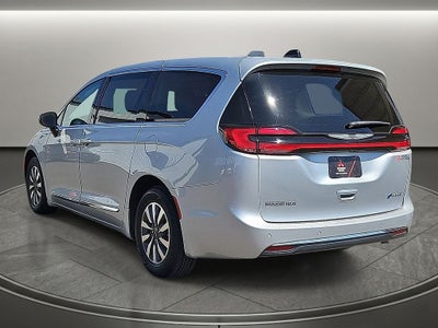 2023 Chrysler Pacifica Hybrid Limited