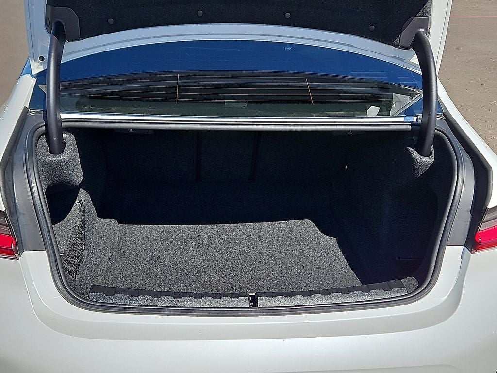 2024 BMW 3 Series 330i