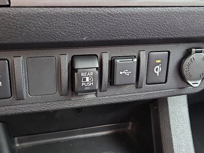 2022 Toyota Tacoma SR5 V6