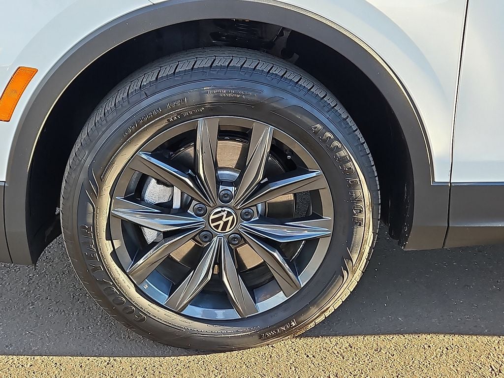 2024 Volkswagen Tiguan 2.0T SE