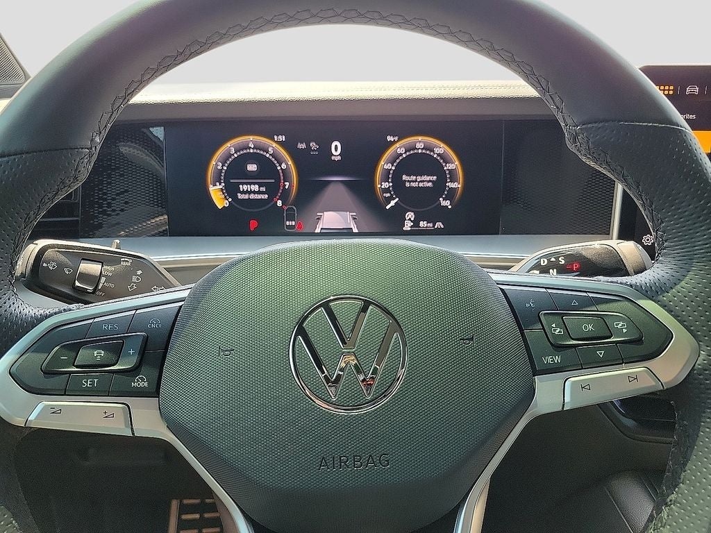 2025 Volkswagen Tiguan 2.0T SE R-Line Black
