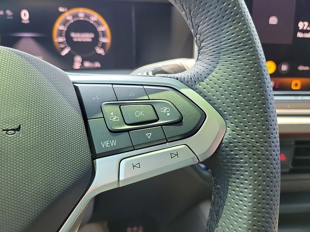 2025 Volkswagen Tiguan 2.0T SE R-Line Black