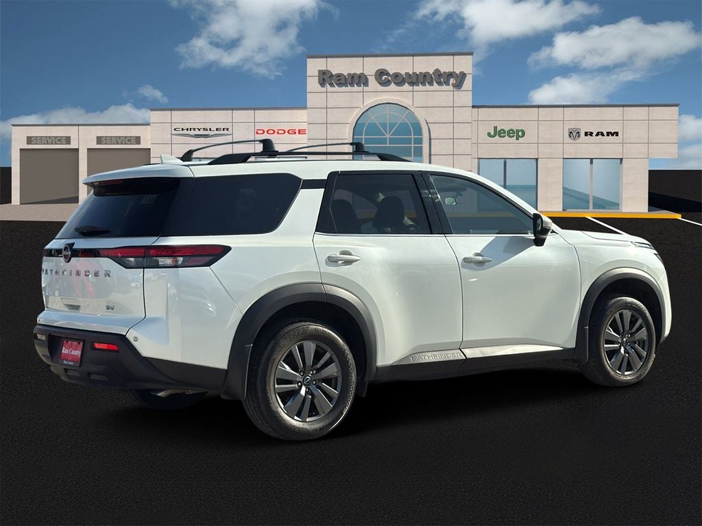 2024 Nissan Pathfinder SV