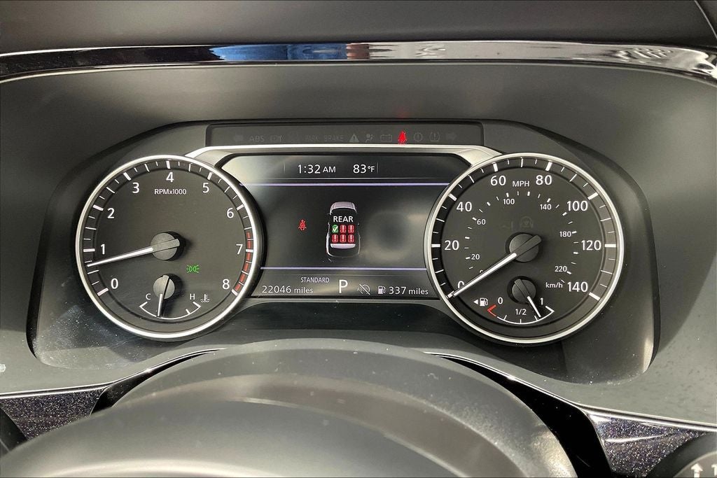 2025 Nissan Pathfinder SV
