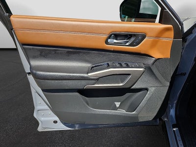 2024 Nissan Pathfinder Platinum