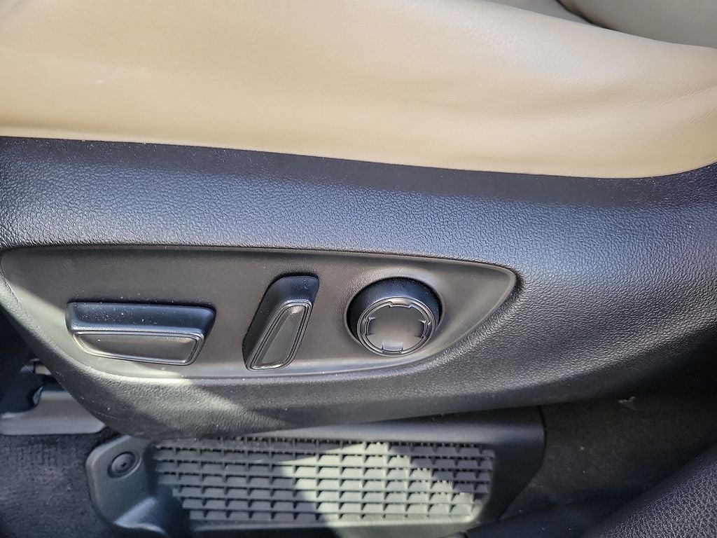 2022 Toyota Sienna XLE 7 Passenger