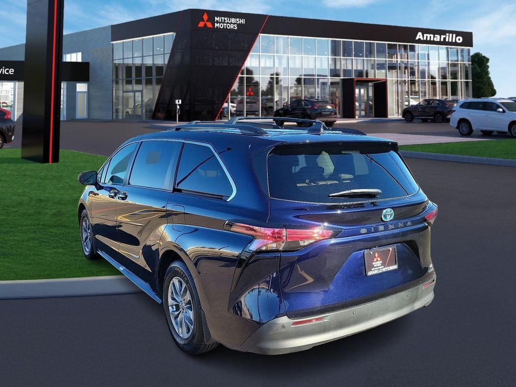 2022 Toyota Sienna XLE 7 Passenger