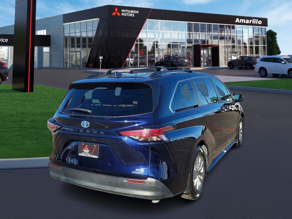 2022 Toyota Sienna XLE 7 Passenger