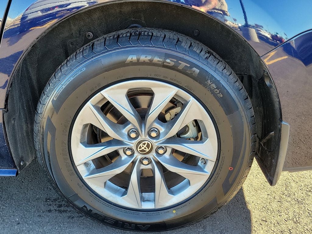 2022 Toyota Sienna XLE 7 Passenger