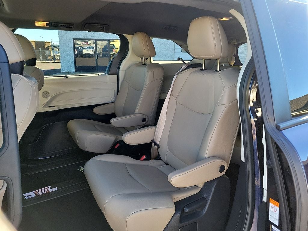 2022 Toyota Sienna XLE 7 Passenger